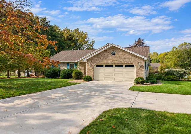 Photo 1 of Sale Pending at 2615 College Rd, Holt, MI 48842 | MLS# 65026053249 | Listing updated on 2026-10-13