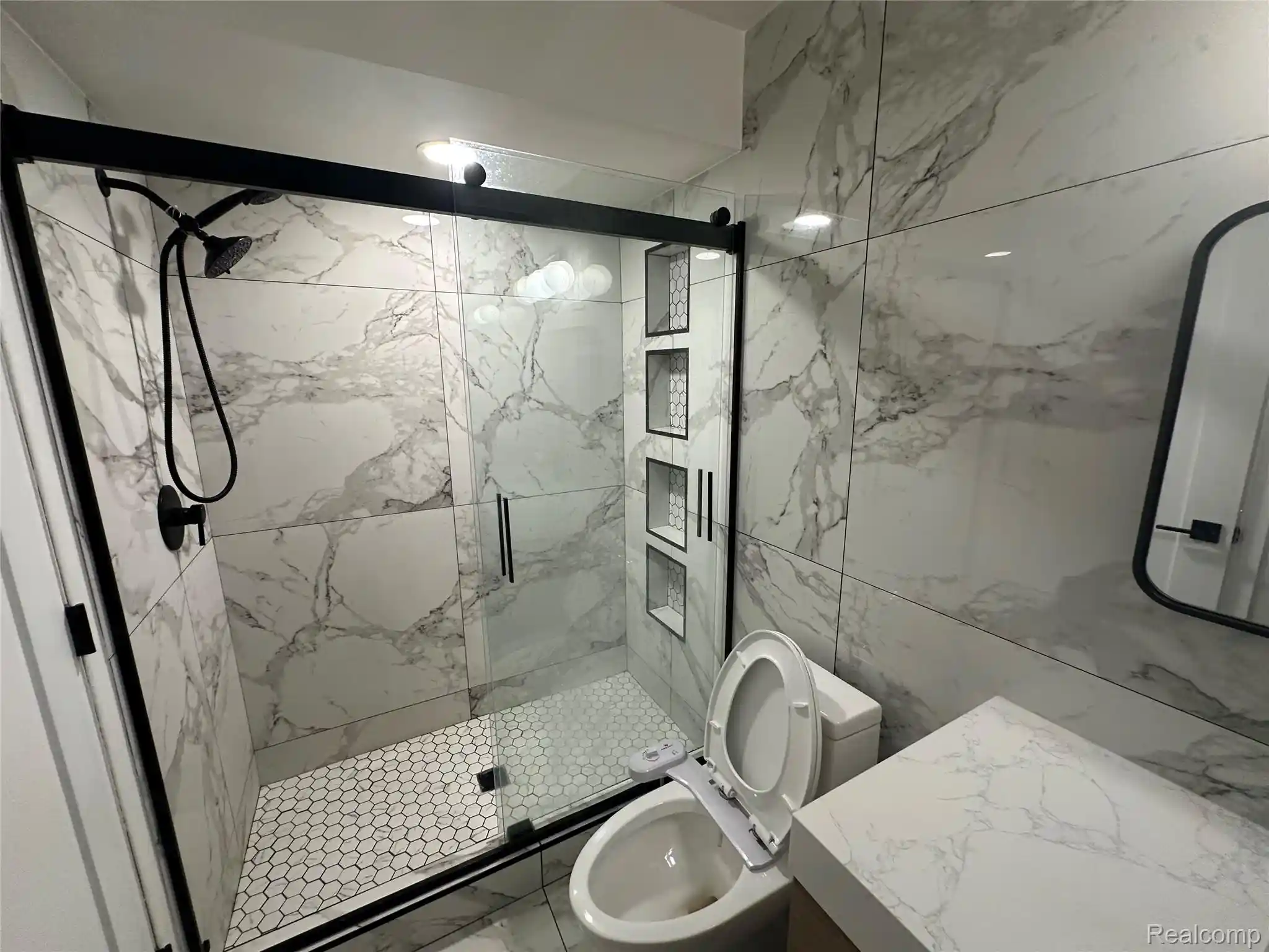 Listing Photo 15 - Condo for sale in 11810 15 Mile Rd located at 11810 15 Mile Rd, Sterling Heights, MI 48312 - Unit #10