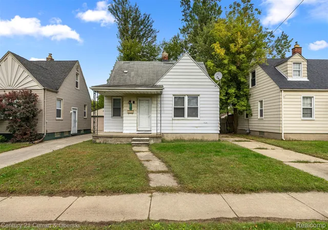 Photo 1 of Single family home for sale at 26016 Pennie St, Dearborn Heights, MI 48125 | MLS# 20261081059 | Listing updated on 2026-10-16