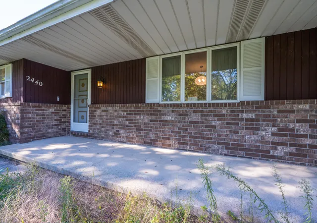 Photo 2 of Single family home for sale at 2440 Lora Dr, Benton Harbor, MI 49022 | MLS# 69026053259 | Listing updated on 2026-10-26