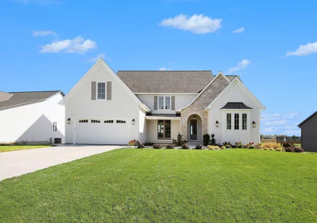 Photo 2 of Single family home for sale at 9260 28th Avenue, Jenison, MI 49428 | MLS# 65026053273 | Listing updated on 2026-10-09