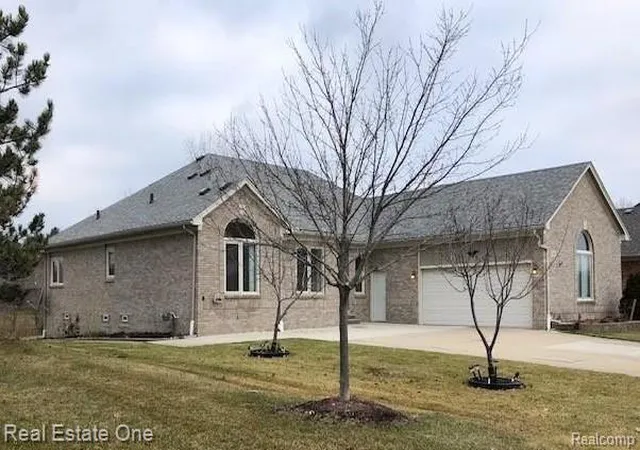 Photo 3 of Single family home for sale at 40497 Riverbend Dr, Sterling Heights, MI 48310 | MLS# 20261081098 | Listing updated on 2026-10-09