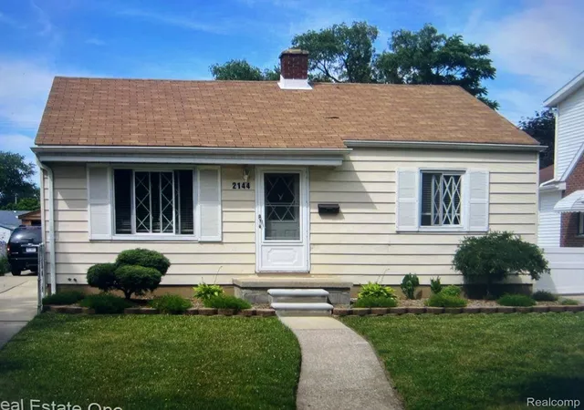 Photo 1 of Sale Pending at 2144 Cleveland Ave, Lincoln Park, MI 48146 | MLS# 20261081101 | Listing updated on 2026-10-15
