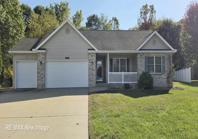 Photo 1 of Sale Pending at 1290 Woodfield Trl, Hemlock, MI 48626 | MLS# 61050224056 | Listing updated on 2026-10-10
