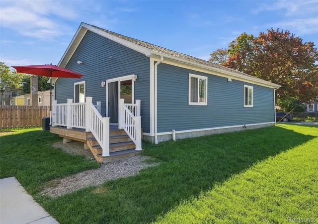 Photo 30 of Single family home for sale at 1109 E Pearl Ave, Hazel Park, MI 48030 | MLS# 20261081107 | Listing updated on 2026-10-21