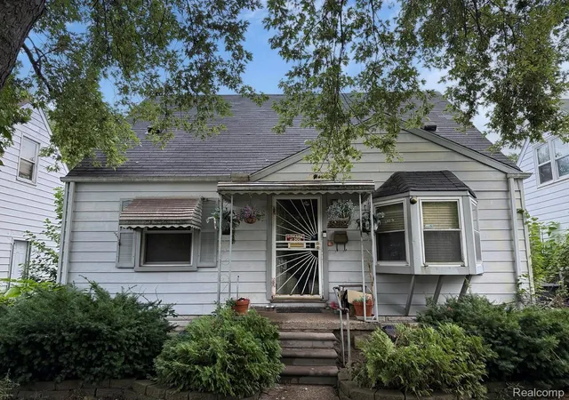Photo 1 of Single family home for sale at 8252 Heyden St, Detroit, MI 48228 | MLS# 20261081117 | Listing updated on 2026-10-09