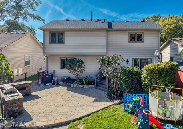 Photo 3 of Single family home for sale at 23577 Donaldson St, Clinton Township, MI 48035 | MLS# 20261081135 | Listing updated on 2026-10-08