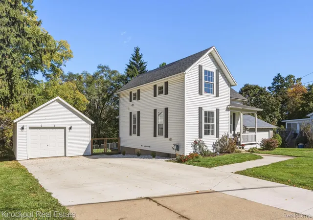 Single family home for sale at 1140 W Tuscola Rd, Frankenmuth, MI 48734 | MLS# 20261081145