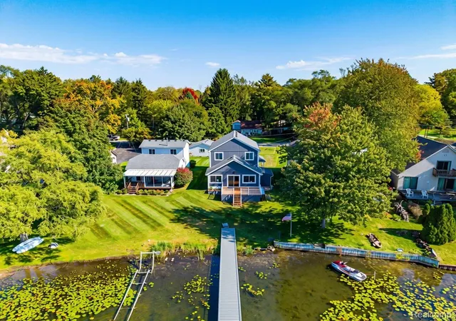 Photo 1 of Single family home for sale at 3515 Highland Blvd, Highland, MI 48356 | MLS# 20261081147 | Listing updated on 2026-10-21