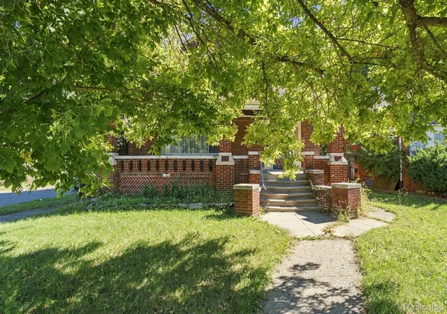 Photo 3 of Single family home for sale at 18716 Westphalia St, Detroit, MI 48205 | MLS# 20261081151 | Listing updated on 2026-10-08