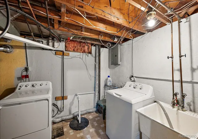 Photo 46 of Single family home for sale at 4520 Buckingham Dr, Warren, MI 48092 | MLS# 20261081152 | Listing updated on 2026-10-21