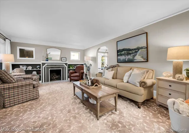 Photo 3 of Single family home for sale at 1435 Rosedale Ave, Sylvan Lake City Oakland, MI 48320 | MLS# 20261081156 | Listing updated on 2026-10-31