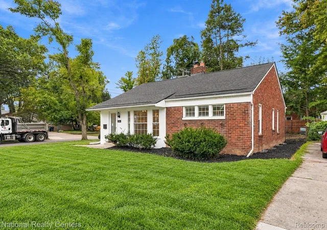Photo 3 of Single family home for sale at 2403 Crooks Rd, Royal Oak, MI 48073 | MLS# 20261081158 | Listing updated on 2026-10-10