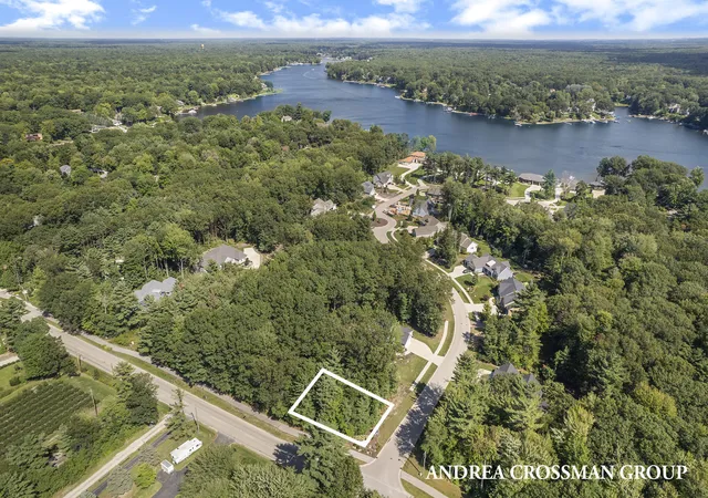Photo 3 of Single family home for sale at 16179 Coventry Ln #30, Spring Lake, MI 49456 | MLS# 71026053313 | Listing updated on 2026-10-07