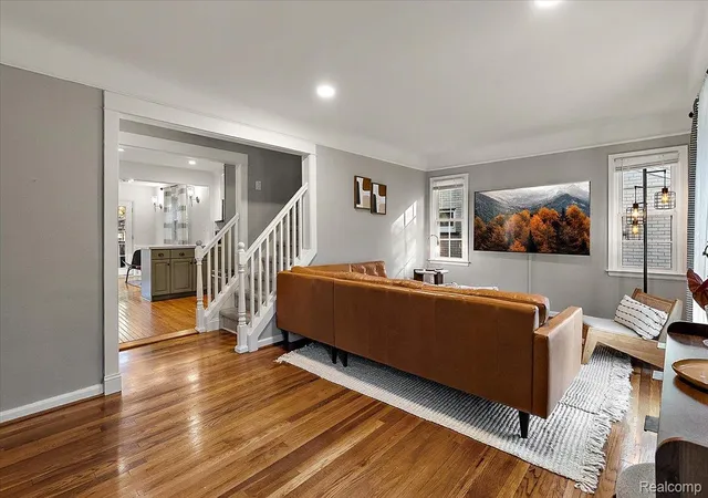 Photo 3 of Single family home for sale at 1022 Lawndale Dr, Royal Oak, MI 48067 | MLS# 20261081162 | Listing updated on 2026-10-19