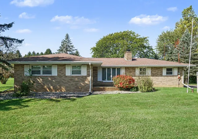 Photo 2 of Single family home for sale at 4160 Churchill Rd, Leslie, MI 49251 | MLS# 55026053317 | Listing updated on 2026-10-15