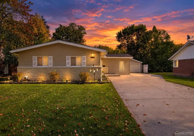 Photo 1 of Single family home for sale at 29936 Westbrook Pkwy, Southfield, MI 48076 | MLS# 20261081167 | Listing updated on 2026-10-11