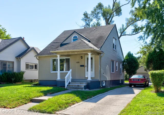 Photo 1 of Single family home for sale at 520 E Muir Ave, Hazel Park, MI 48030 | MLS# 20261081182 | Listing updated on 2026-10-08