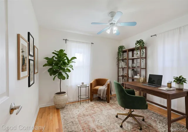 Photo 4 of Single family home for sale at 520 E Muir Ave, Hazel Park, MI 48030 | MLS# 20261081182 | Listing updated on 2026-10-26