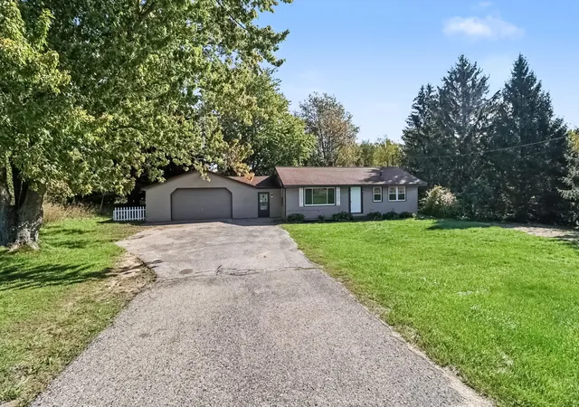 Photo 2 of Single family home for sale at 4292 N Stiles Rd, Scottville, MI 49454 | MLS# 67026053338 | Listing updated on 2026-10-13