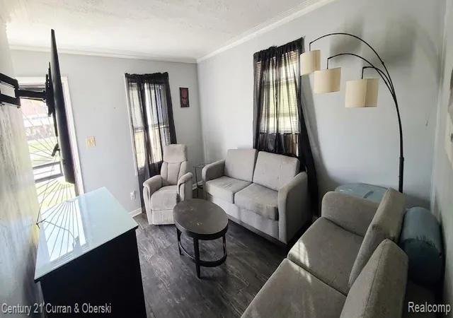 Photo 1 of Single family home for sale at 7672 W Outer Dr, Detroit, MI 48235 | MLS# 20261081190 | Listing updated on 2026-10-13