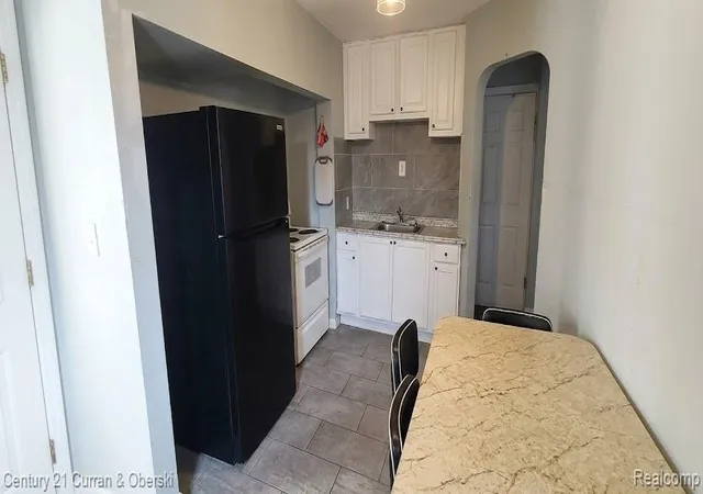 Photo 4 of Single family home for sale at 7672 W Outer Dr, Detroit, MI 48235 | MLS# 20261081190 | Listing updated on 2026-10-13