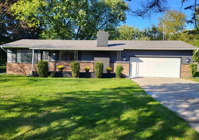 Single family home for sale at 7070 Hickory St, Flushing, MI 48433 | MLS# 5050224090