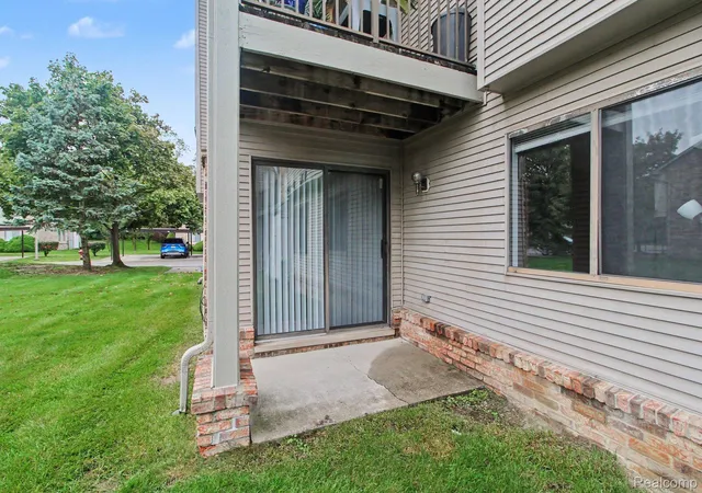 Photo 3 of Condo for sale at 42776 Lilley Pointe Dr #171, Canton, MI 48187 | MLS# 20261081202 | Listing updated on 2026-10-13