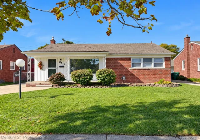 Photo 1 of Sale Pending at 6417 Hawthorne St, Garden City, MI 48135 | MLS# 20261081205 | Listing updated on 2026-10-12