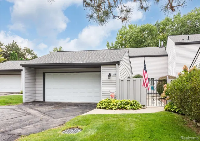 Condo for sale at 2818 Breckenridge Dr, Brighton, MI 48114 | MLS# 20261081211