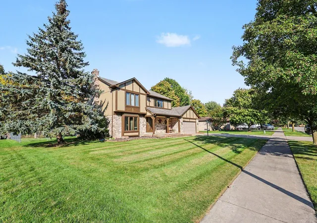 Photo 2 of Single family home for sale at 35791 Clarkston Ln, Richmond, MI 48062 | MLS# 58050224093 | Listing updated on 2026-10-19