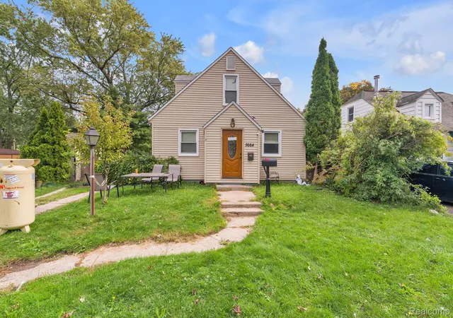 Photo 1 of Single family home for sale at 5664 Fenton St, Dearborn Heights, MI 48127 | MLS# 20261081224 | Listing updated on 2026-10-17