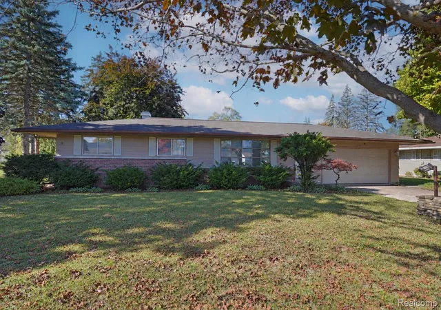 Photo 1 of Single family home for sale at 3190 Mysylvia Dr, Saginaw, MI 48601 | MLS# 20261081232 | Listing updated on 2026-10-11