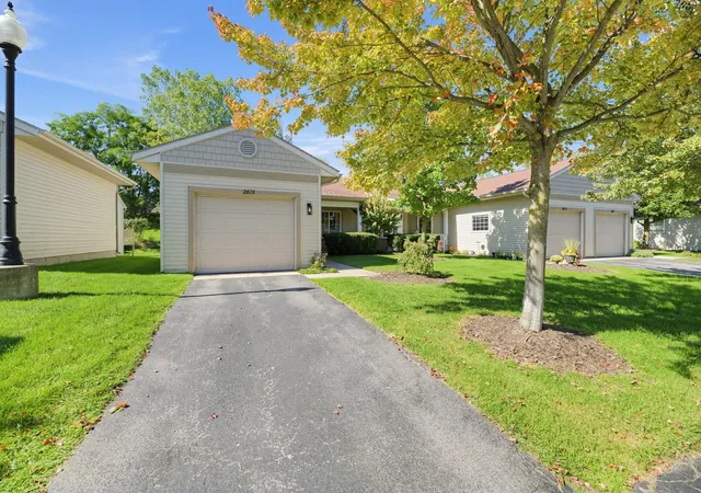 Photo 2 of Condo for sale at 2615 Se Cascade Pl Dr, Grand Rapids, MI 49546 | MLS# 65026053357 | Listing updated on 2026-10-14