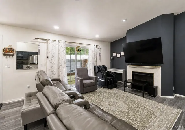 Photo 3 of Condo for sale at 31218 Country Way, Farmington Hills, MI 48331 | MLS# 20261081244 | Listing updated on 2026-10-13
