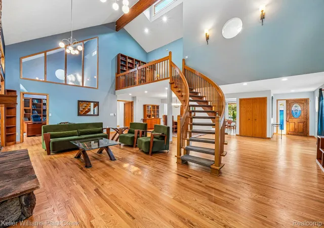 Photo 3 of Single family home for sale at 5832 Naneva Ct, West Bloomfield, MI 48322 | MLS# 20261081249 | Listing updated on 2026-10-21