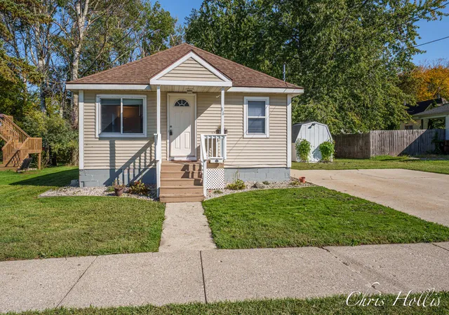 Photo 1 of Single family home for sale at 36 Prospect St Nw, Sparta, MI 49345 | MLS# 65026053369 | Listing updated on 2026-10-16