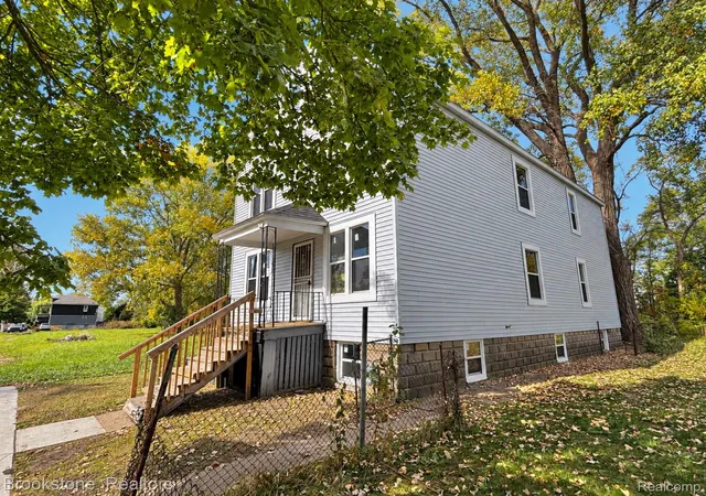 Photo 2 of Multi family home for sale at 9026 Thaddeus St, Detroit, MI 48209 | MLS# 20261081258 | Listing updated on 2026-10-10