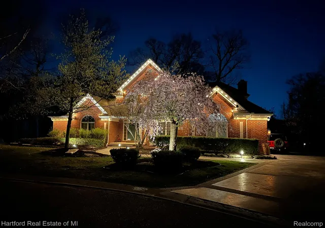 Photo 1 of Single family home for sale at 28652 Wintergreen Ct, Farmington Hills, MI 48331 | MLS# 20261081267 | Listing updated on 2026-10-10