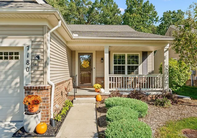 Photo 2 of Condo for sale at 7180 Scenic Way, Oxford, MI 48371 | MLS# 20261081271 | Listing updated on 2026-10-12