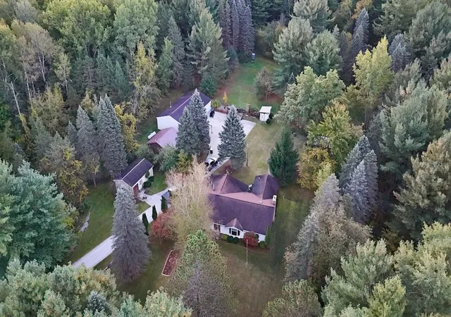 Photo 1 of Single family home for sale at 6945 Ward Rd, Sterling, MI 48659 | MLS# 68026053375 | Listing updated on 2026-10-07