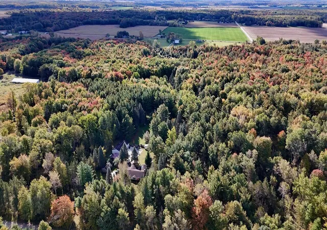 Photo 2 of Single family home for sale at 6945 Ward Rd, Sterling, MI 48659 | MLS# 68026053375 | Listing updated on 2026-10-07