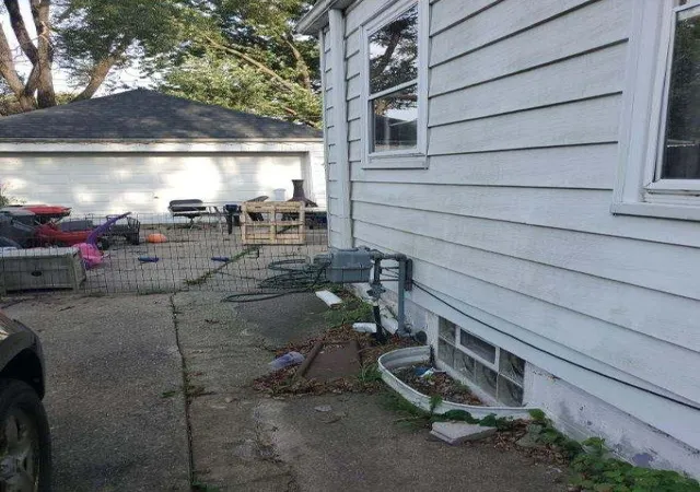 Photo 2 of Single family home for sale at 24842 Lambrecht Ave, Eastpointe, MI 48021 | MLS# 58050224108 | Listing updated on 2026-10-16