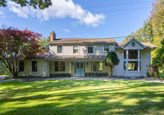 Photo 1 of Single family home for sale at 9391 Allen Rd, Clarkston, MI 48348 | MLS# 20261081281 | Listing updated on 2026-10-19