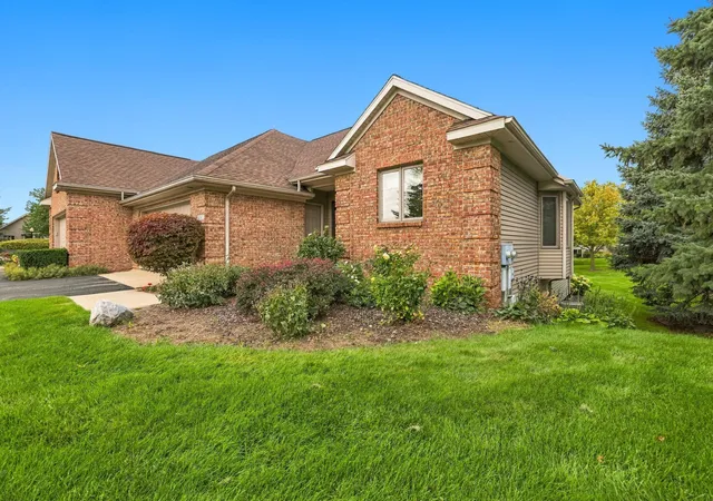 Listing Photo 3 - Condo for sale in building located at 6365 Mansfield Ct, Hudsonville, MI 49426