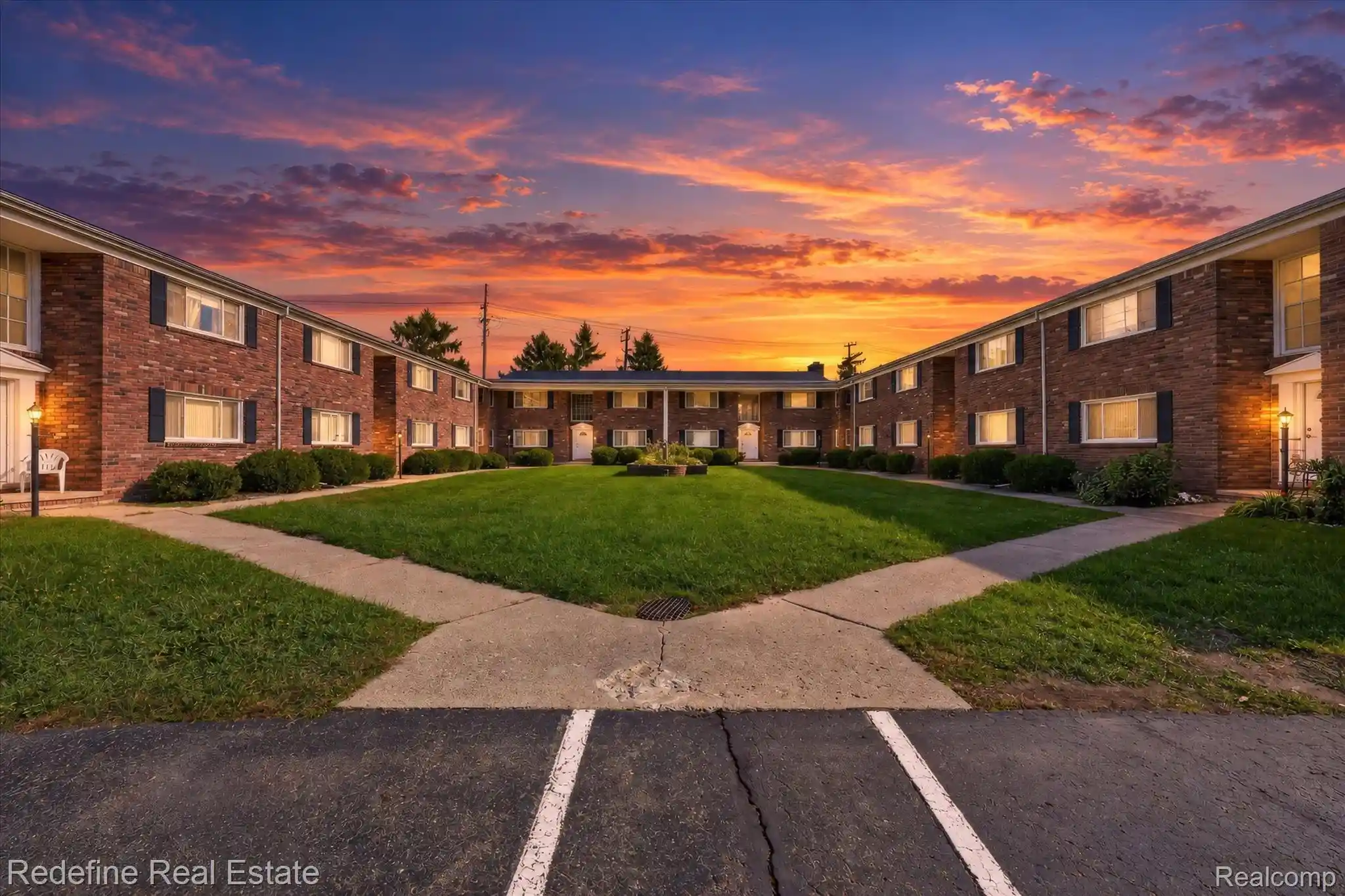 Listing Photo 1 - Condo for sale in 31831 Grand River Ave located at 31831 Grand River Ave, Farmington, MI 48336 - Unit #92