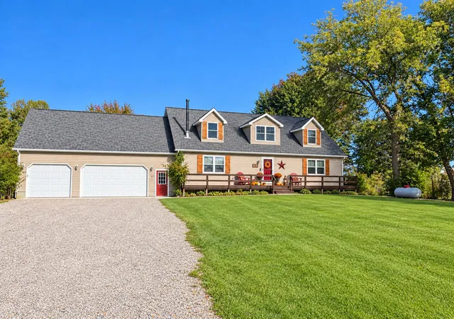 Photo 1 of Single family home for sale at 4179 Galbraith Line Rd, Croswell, MI 48422 | MLS# 53026053384 | Listing updated on 2026-10-24