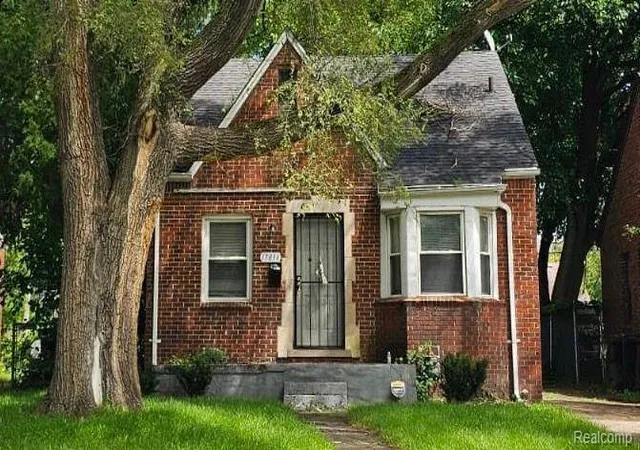 Photo 2 of Single family home for sale at 17834 Bradford St, Detroit, MI 48205 | MLS# 20261081301 | Listing updated on 2026-10-08
