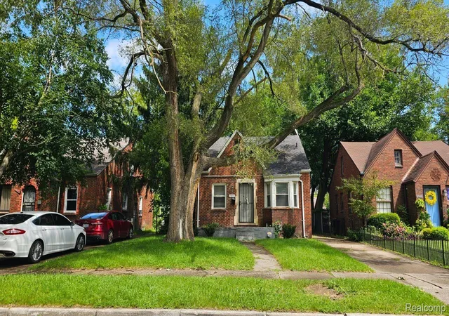 Photo 3 of Single family home for sale at 17834 Bradford St, Detroit, MI 48205 | MLS# 20261081301 | Listing updated on 2026-10-08