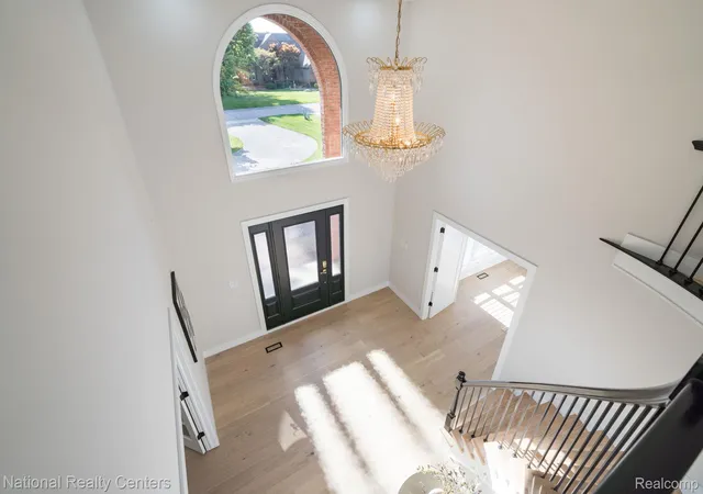 Photo 3 of Mansion for sale at 4091 Jacquelynn Ct, Rochester, MI 48306 | MLS# 20261081307 | Listing updated on 2026-10-12